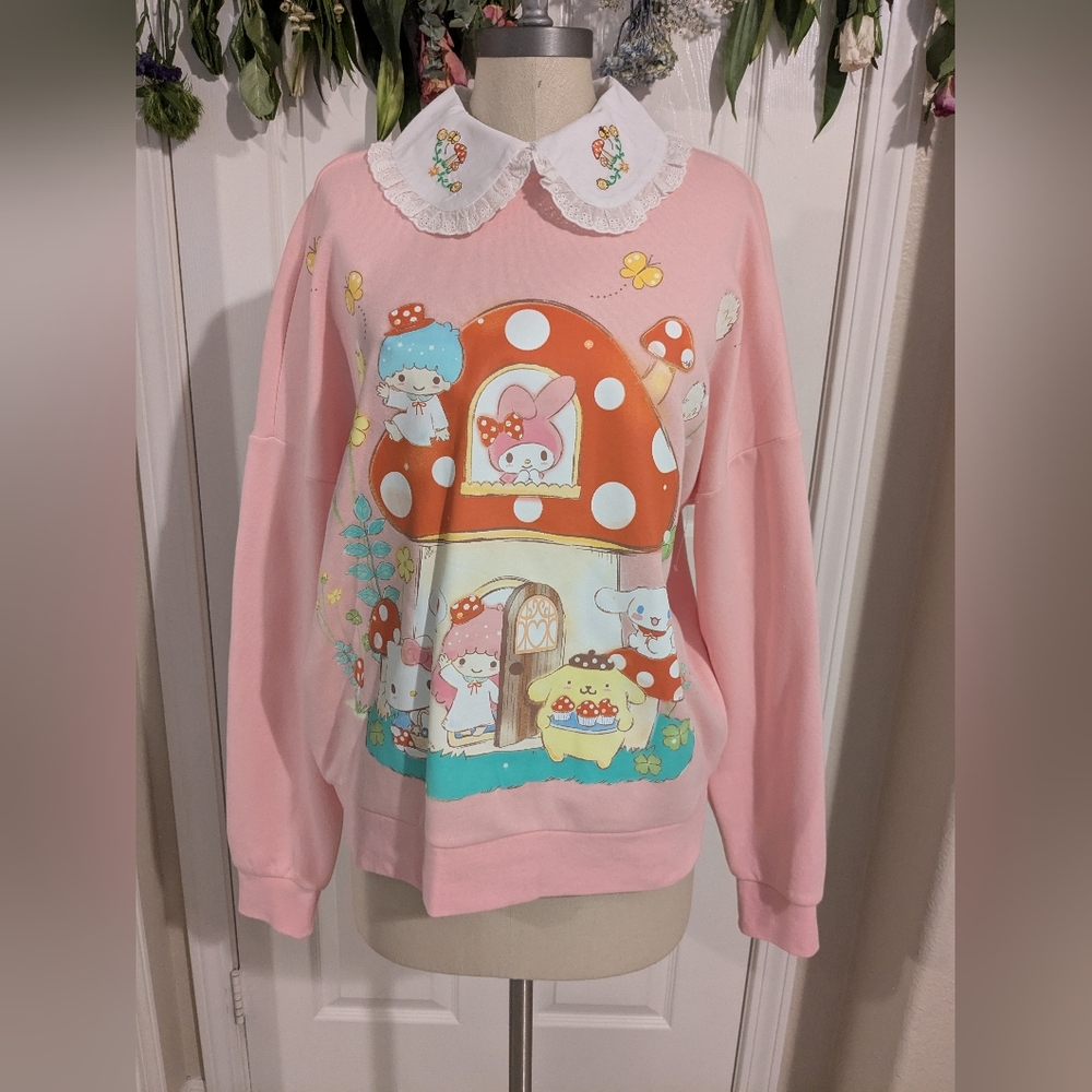 BoxLunch Exclusive: Sanrio Hello Kitty & Friends Mushroom Collared Crewneck M